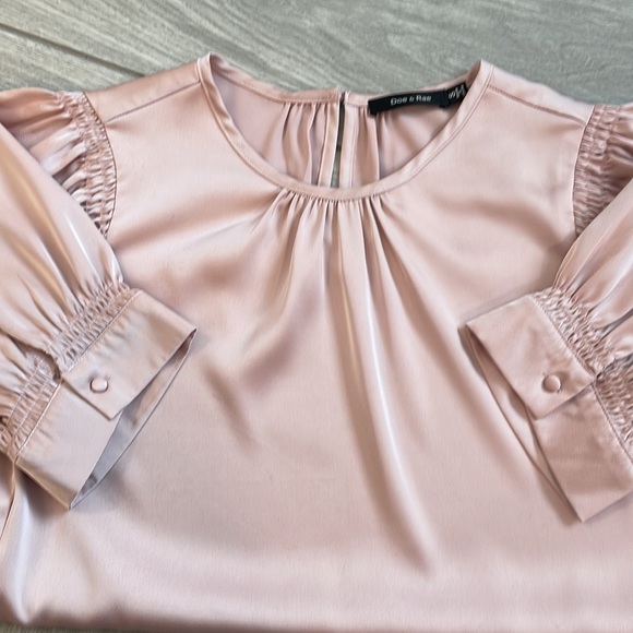 Doe & Rae Pink Blouse - Picture 5 of 6